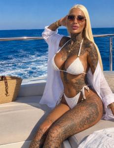 663177608: Chica busca chico en Barcelona