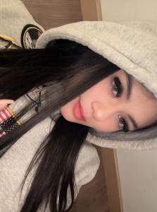 651621908: Chica busca chico en Barcelona