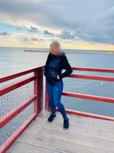 745072495: Chica busca chico en Alicante