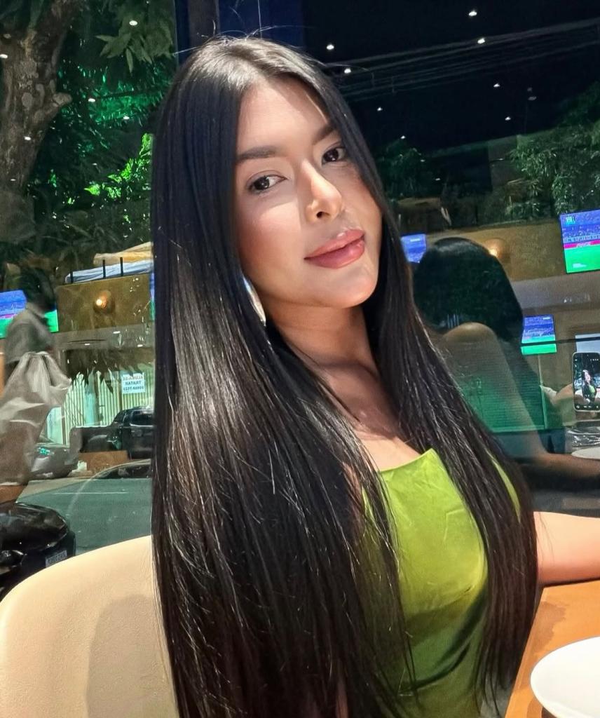 Chica busca chico en Cádiz: 