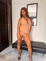 674383558: Chica busca chico en Sevilla