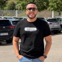 627109932: Chico busca chica en Madrid