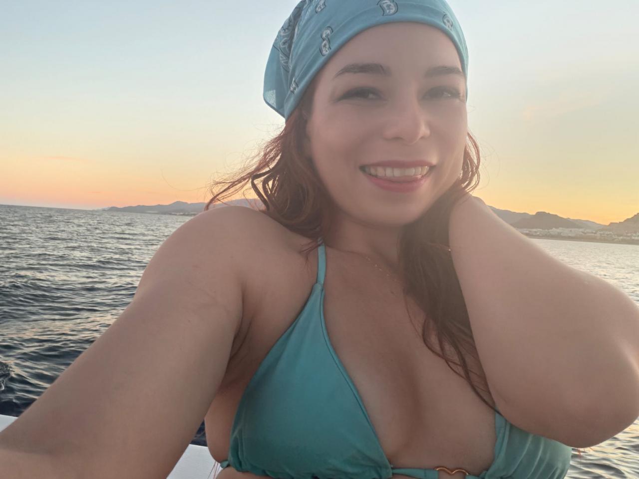 Chica busca chico en Almería: 