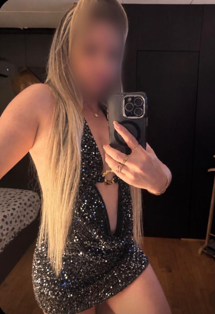 669022765: Chica busca chico en Barcelona