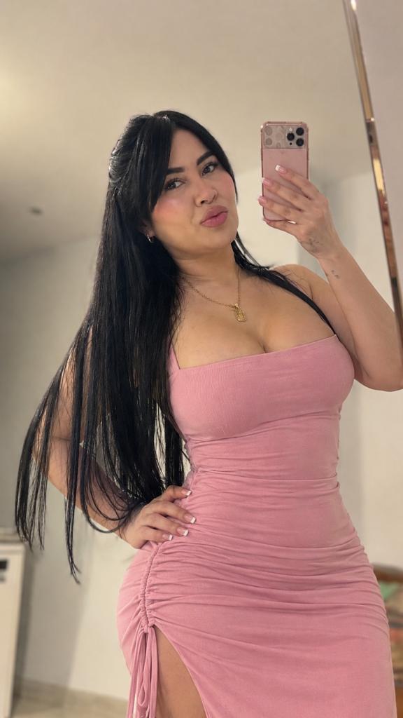641917054: Chica busca chico en Sevilla