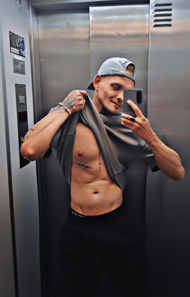 644883669: Chico busca chica en Madrid