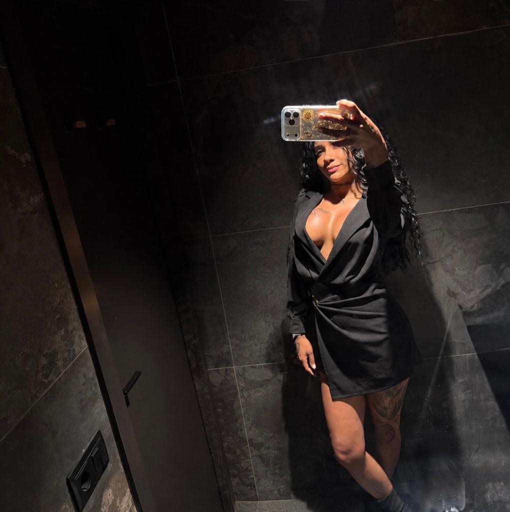 Chica busca chico en Ibiza: 