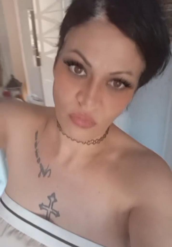 Chica busca chico en Tenerife: 