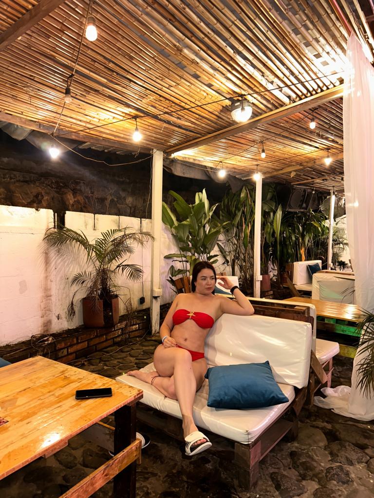 Chica busca chico en Ibiza: 