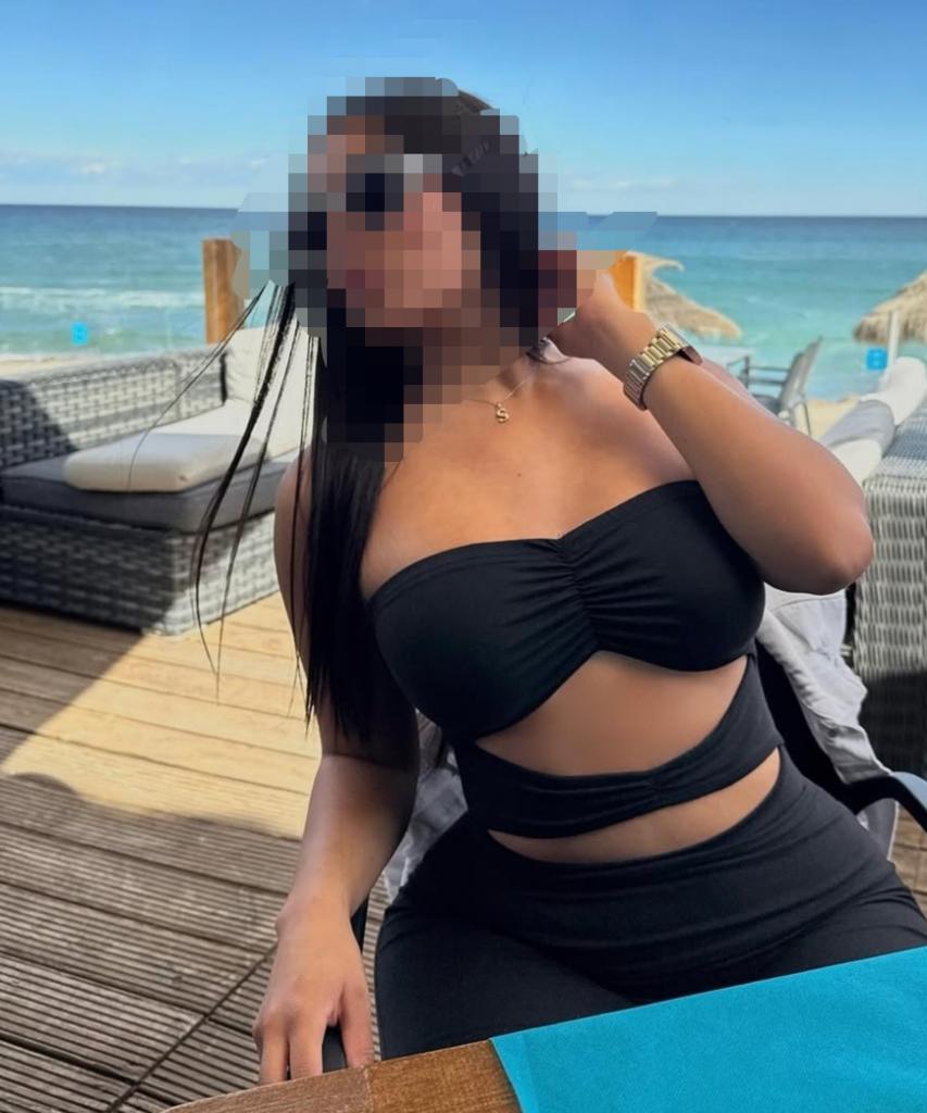 Chica busca chico en Cádiz: 