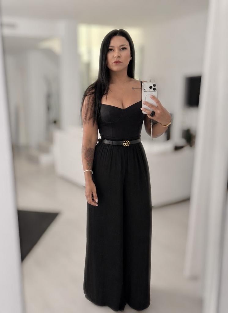 Chica busca chico en Málaga: Chica busca chico