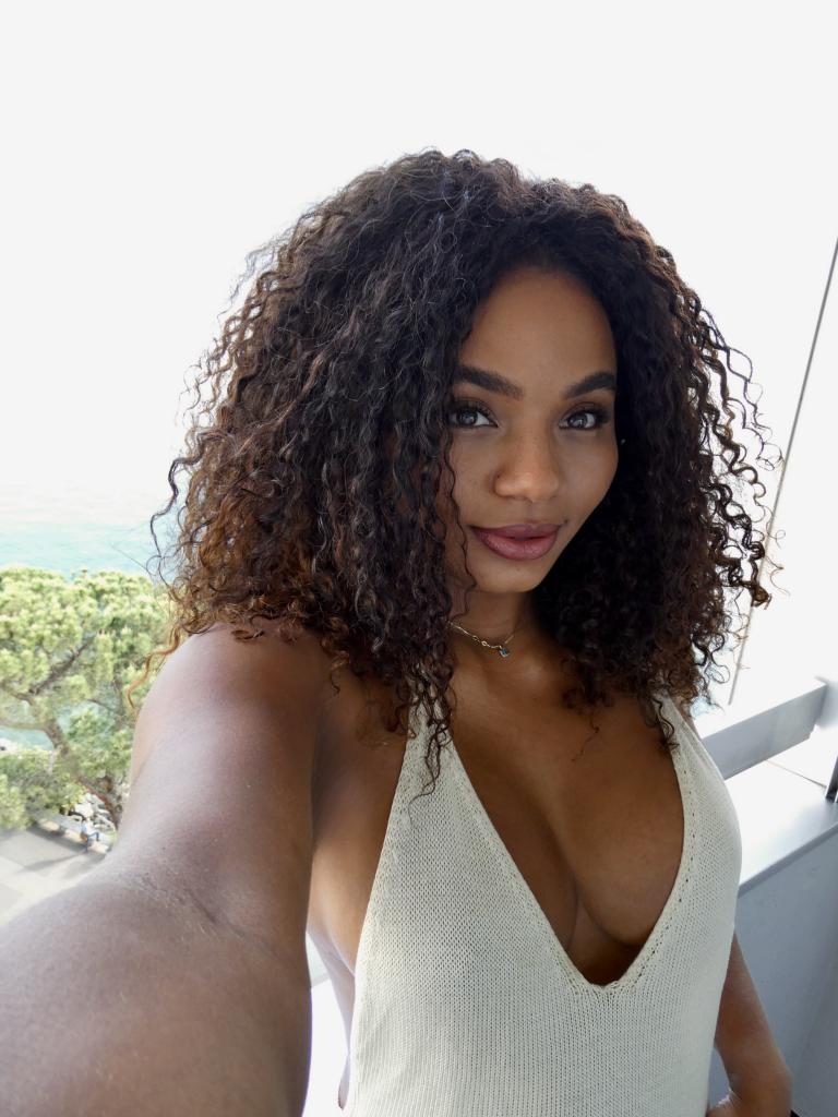 Chica busca chico en Málaga: Chica busca chico