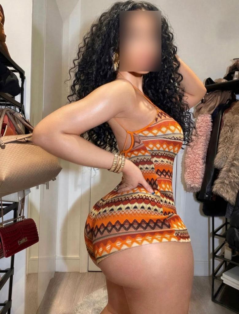 Chica busca chico en Cuenca: Chica busca chico