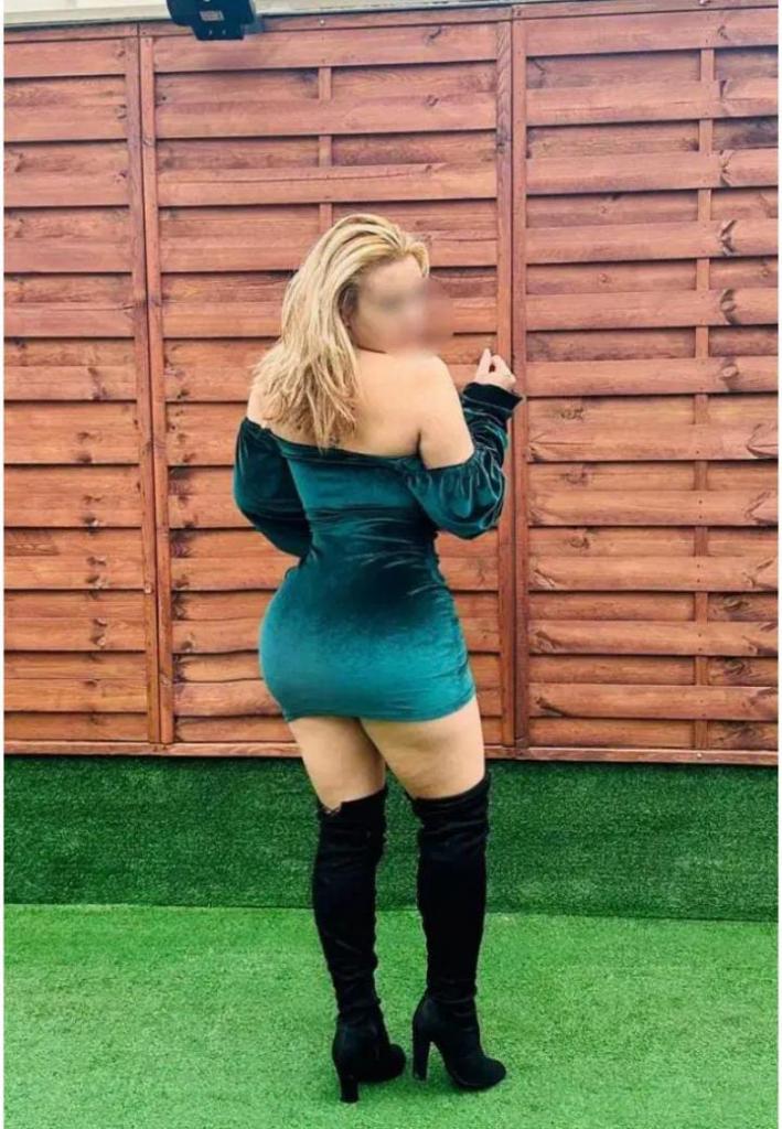 Chica busca chico en Tenerife: 