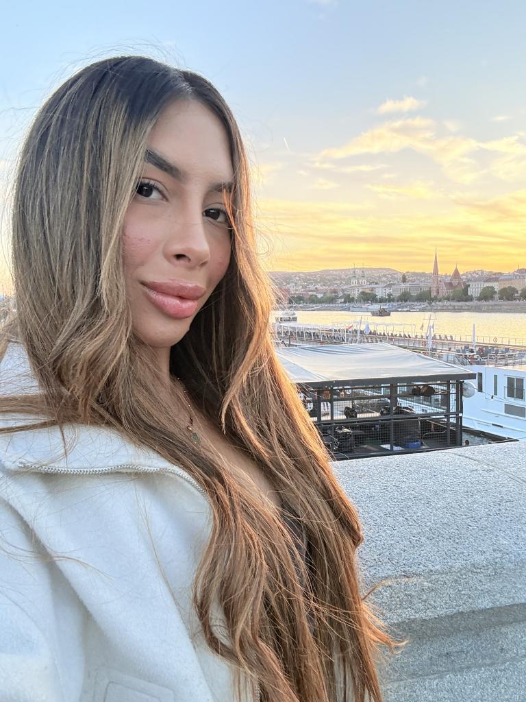 613486265: Chica busca chico en Madrid