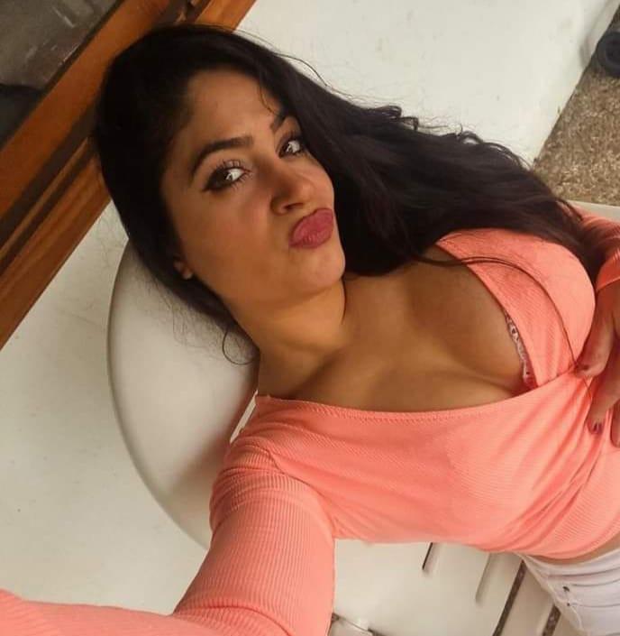 Chica busca chico en Cádiz: 
