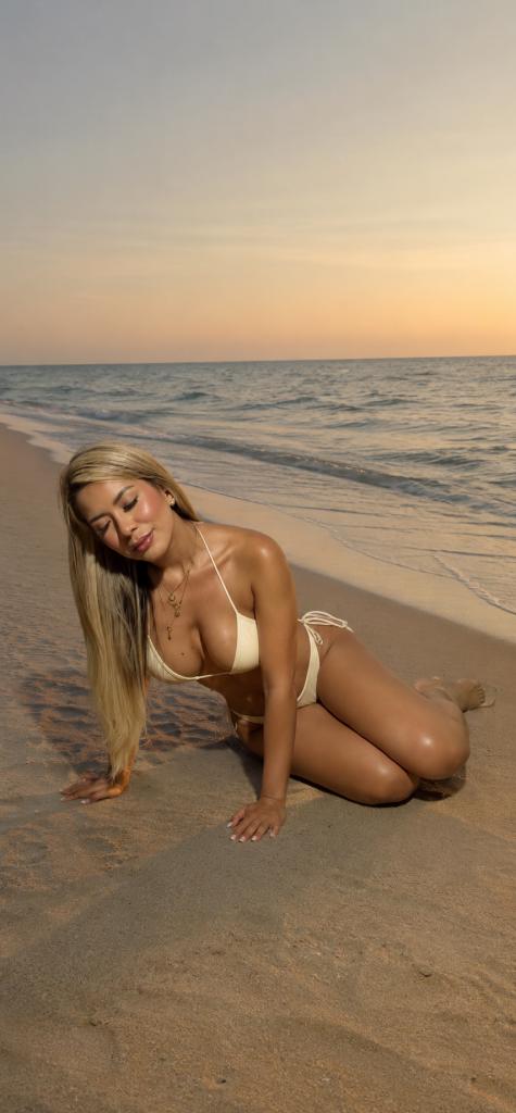 Chica busca chico en Ibiza: 