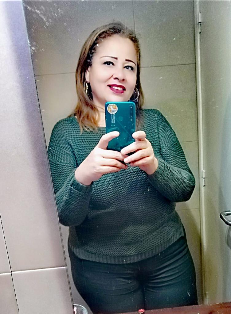 Chica busca chico en Sevilla: 