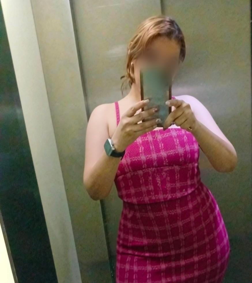Chica busca chico en Huelva: 