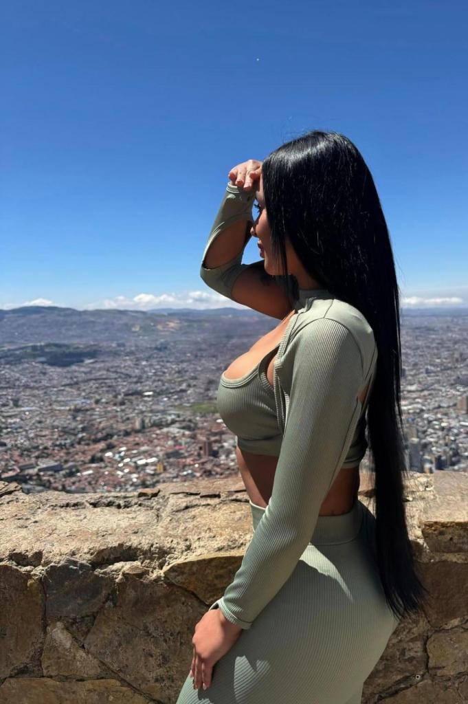 Chica busca chico en La Coruña: 