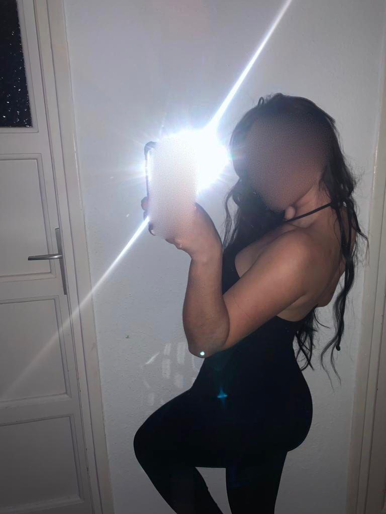 641711298: Chica busca chico en Madrid