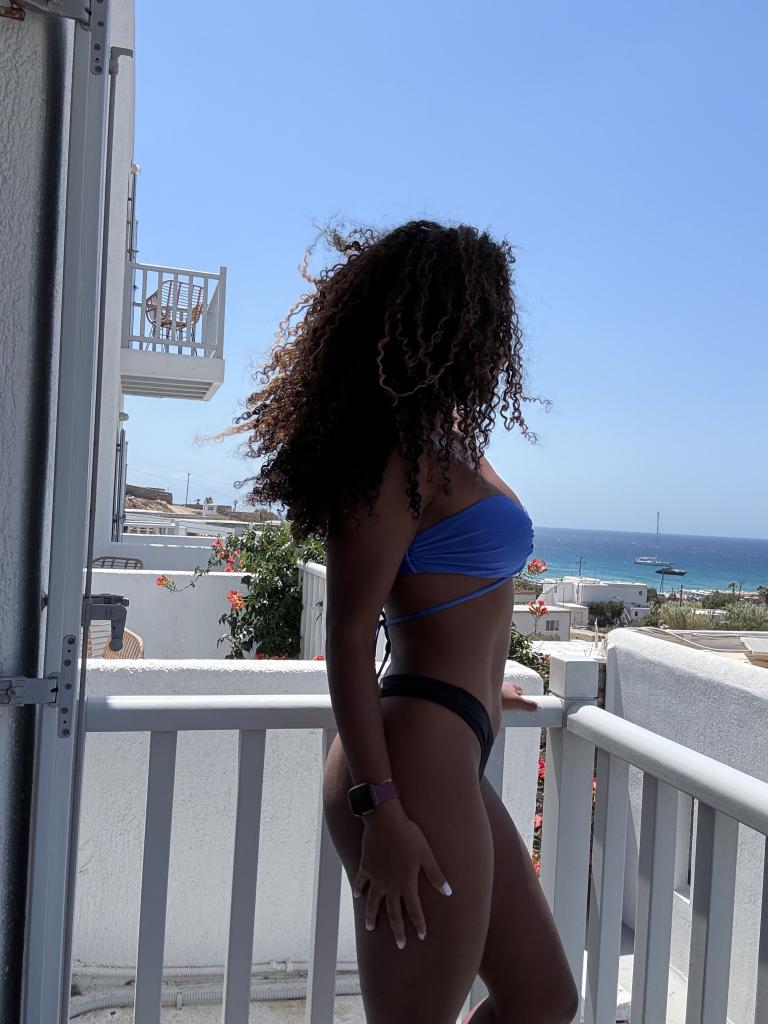 607827908: Chica busca chico en Málaga
