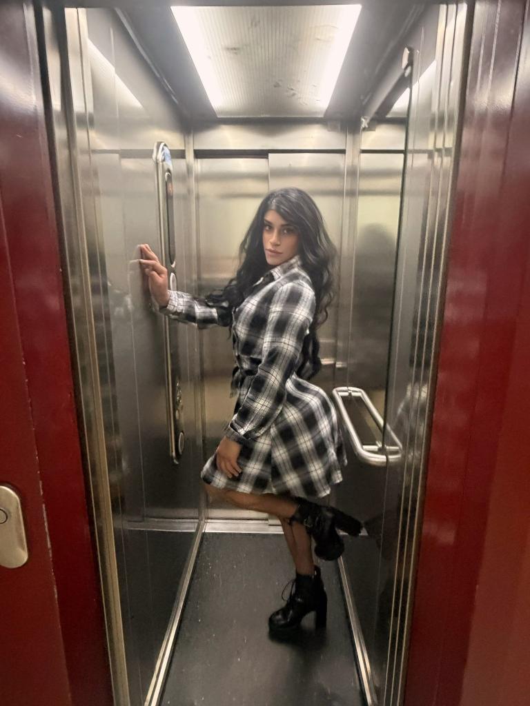 669470167: Travesti en Cantabria