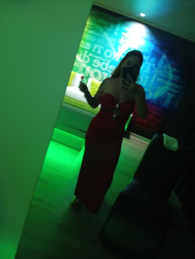 Chica busca chico en Pontevedra: 