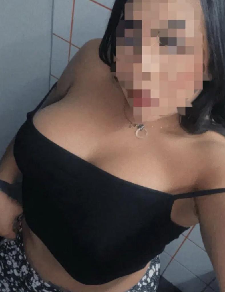 Chica busca chico en Cádiz: 