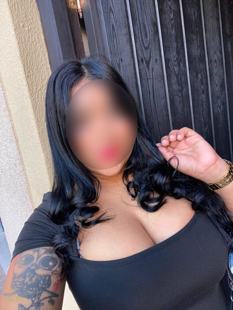 667790626: Chica busca chico en Cádiz