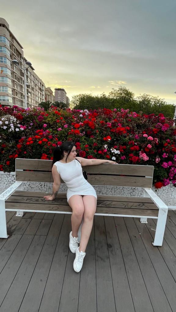 Chica busca chico en Valencia: Chica busca chico