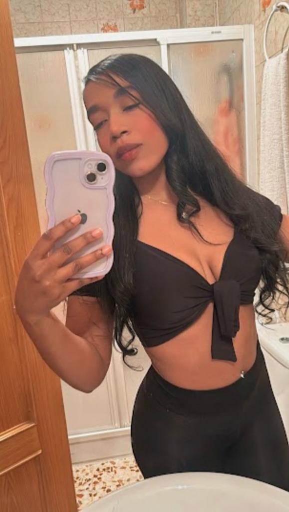 Chica busca chico en Almería: 