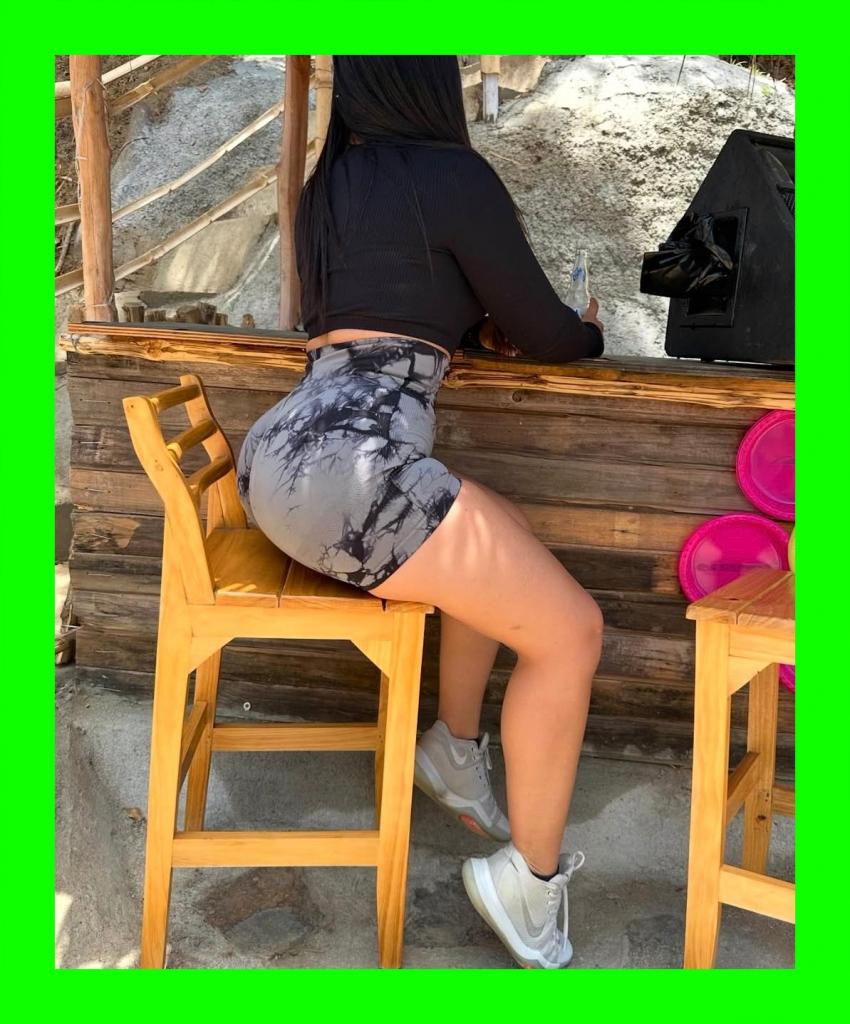 631051787: Chica busca chico en Navarra