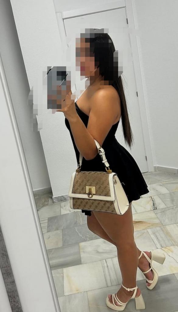Chica busca chico en Cádiz: 