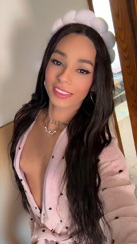 657570857: Transexual en León