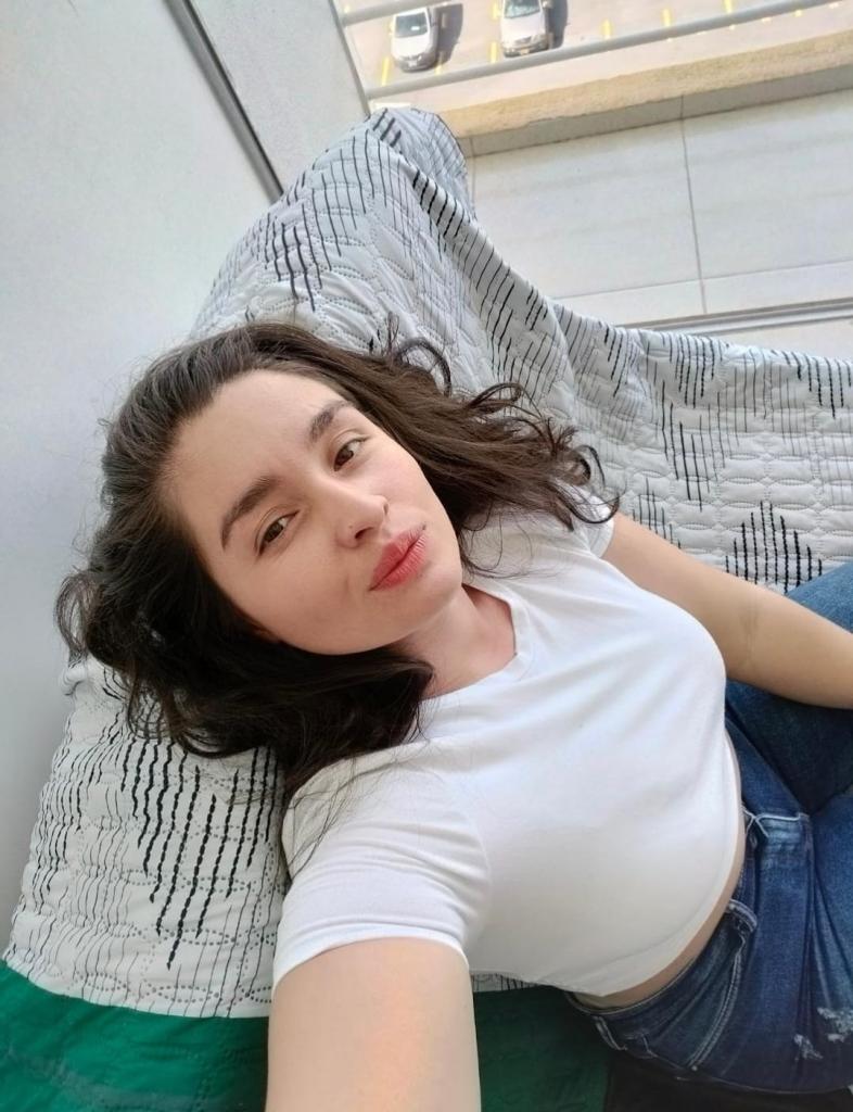 617953894: Chica busca chico en Madrid