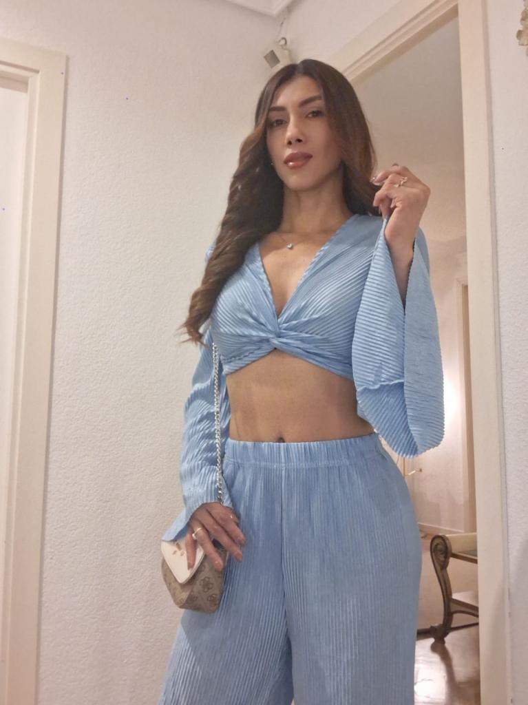 Chica busca chico en Barcelona: 