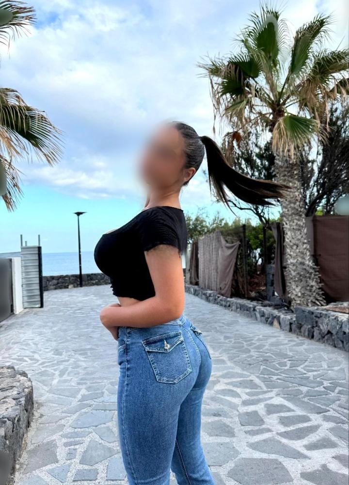 Chica busca chico en Barcelona: 
