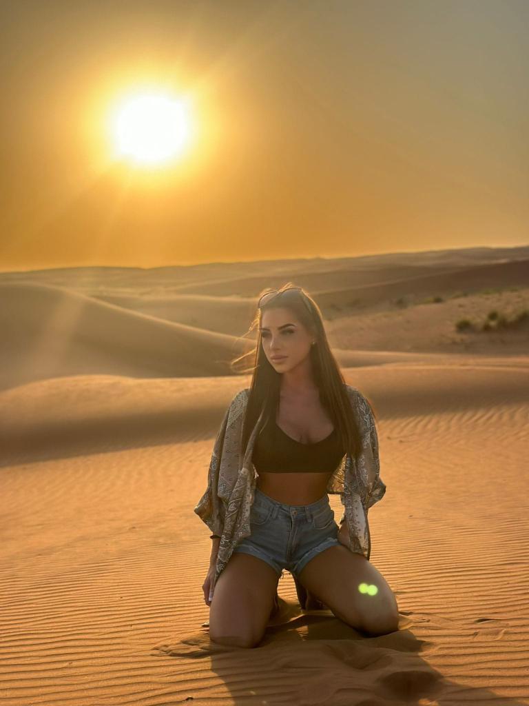 Chica busca chico en Alicante: Chica busca chico