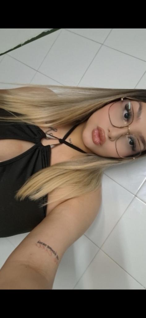 Chica busca chico en Menorca: 