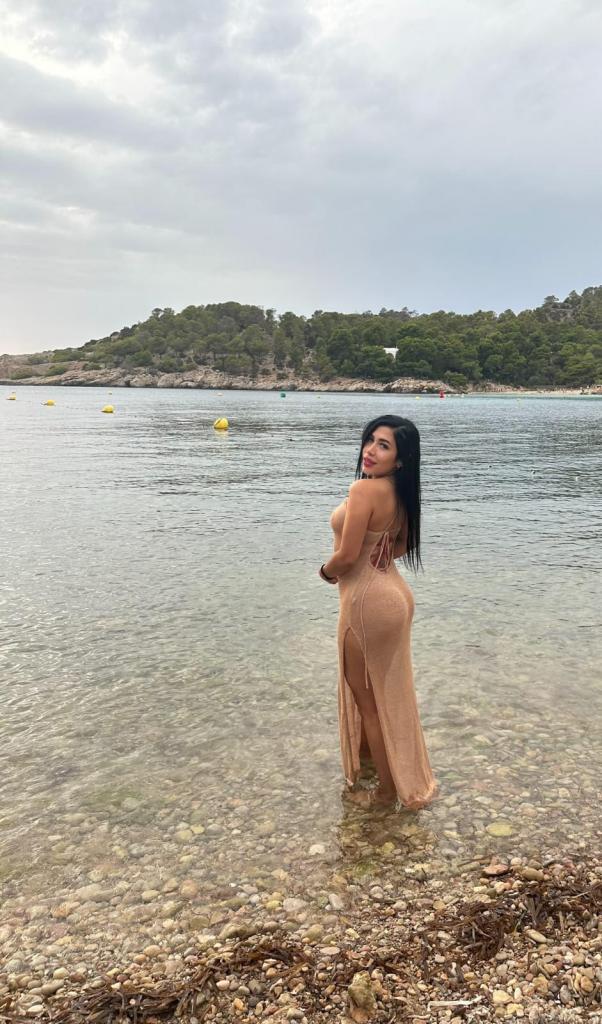 Chica busca chico en Cádiz: 