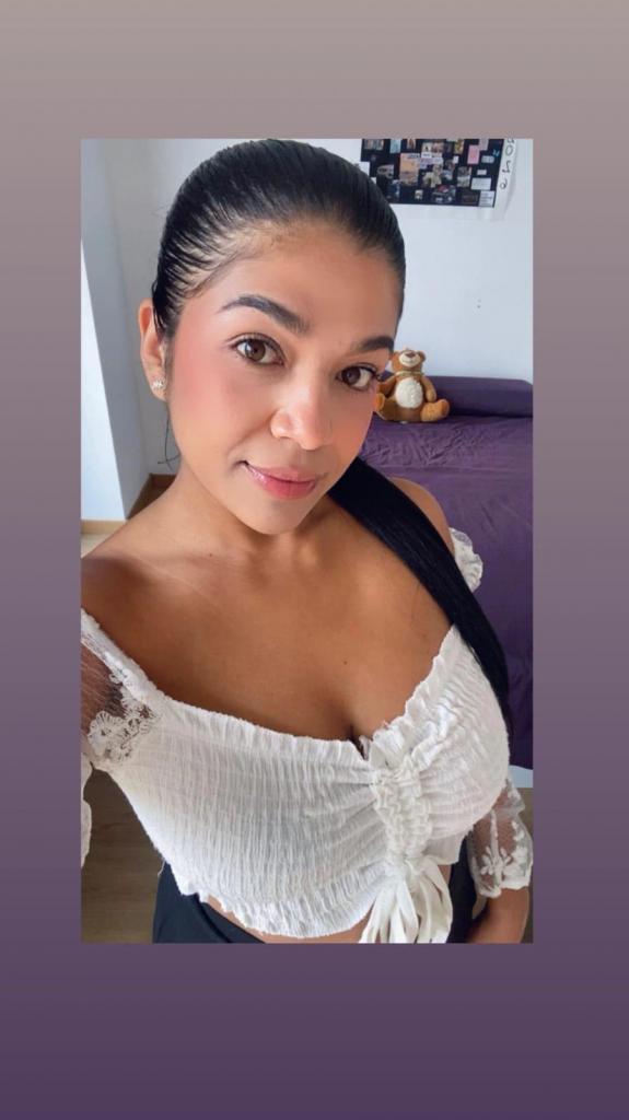 Chica busca chico en Ibiza: 