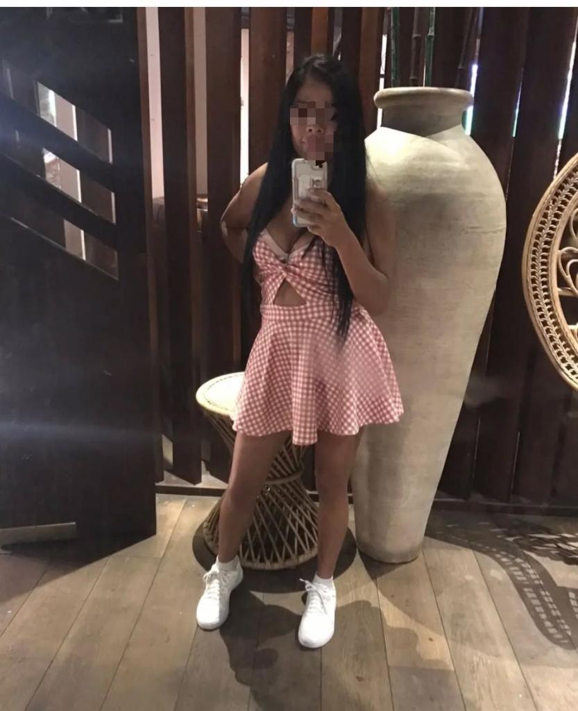 Chica busca chico en Barcelona: 