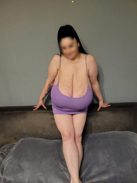 Chica busca chico en Jaén: 