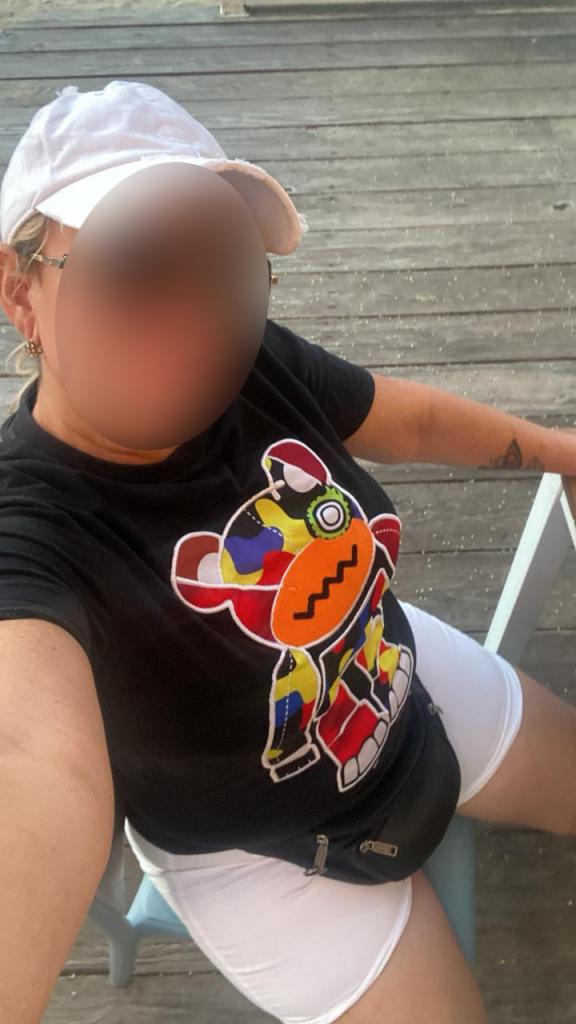 661496047: Chica busca chico en Murcia