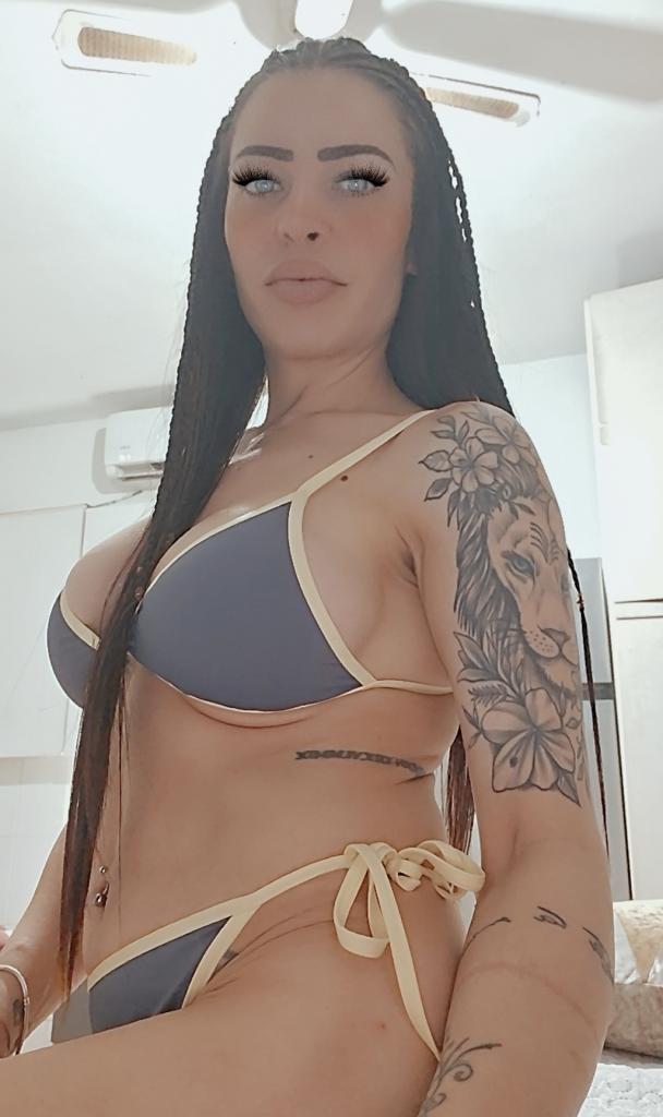 Chica busca chico en Almería: 