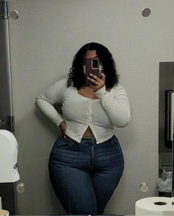 Chica busca chico en Granada: 