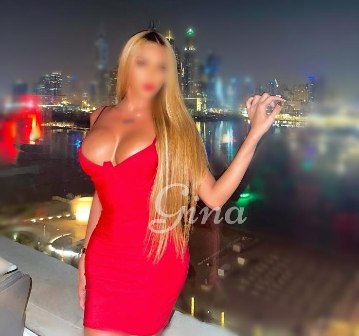 658325594: Chica busca chico en Barcelona