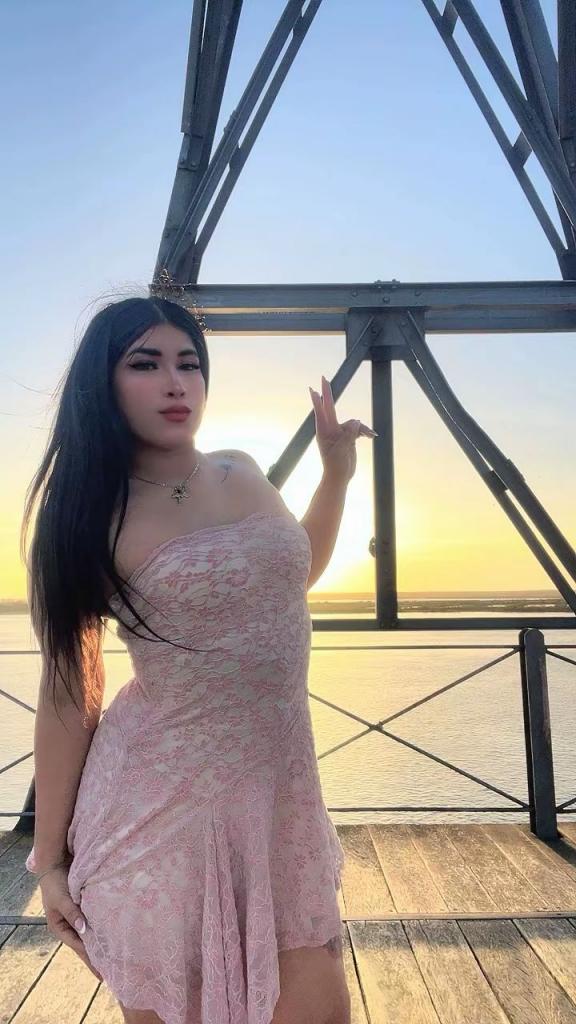 610075385: Transexual en Granada