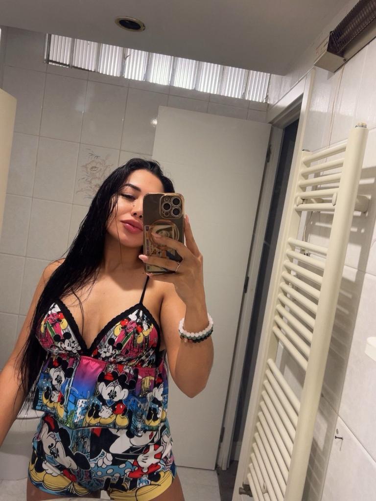 Chica busca chico en Cádiz: 